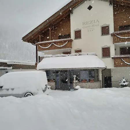 Garni Rezia Hotel 3*