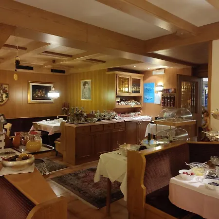 Garni Rezia Hotel Selva di Val Gardena