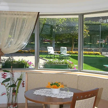 Hotel Garni Rezia Selva di Val Gardena