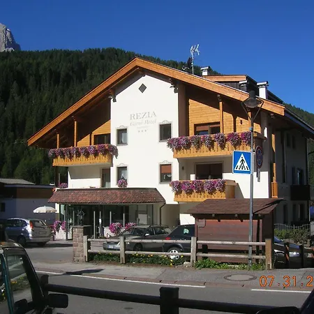 Hotel Garni Rezia 3*